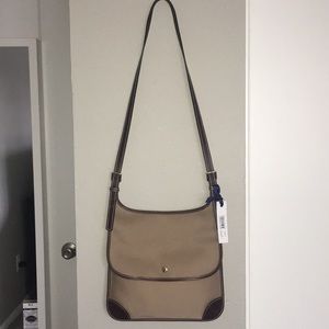 Dooney & Bourke, perfect condition, 🆕!!